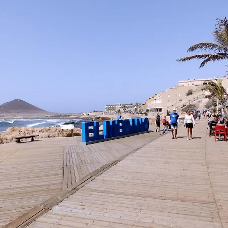 Daire Costa Roja Views